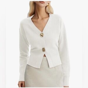 NWT Women's Cream Sweater-S